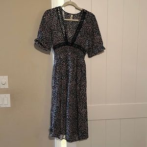 EUC Elan midi dress Size 2/4
